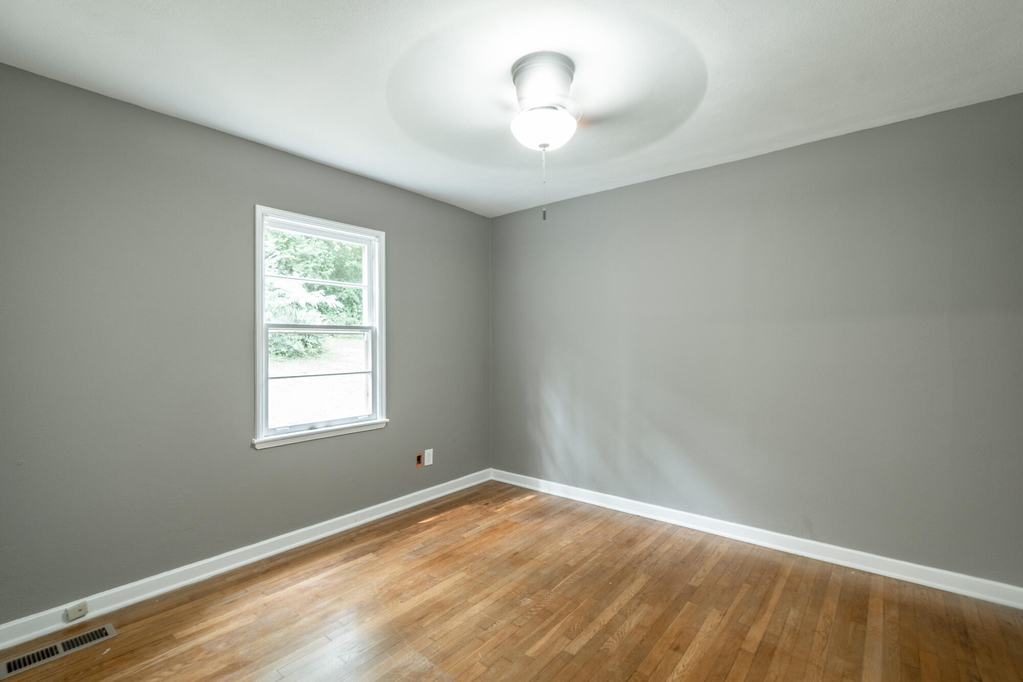 1423 Hickory Valley Road Chattanooga, TN 37421 - Photo 25 of 31 1423 Hickory Valley Rd.