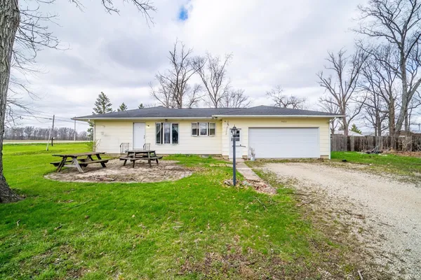 $205,900 | 7403 Highway 27, Berne, IN 46711