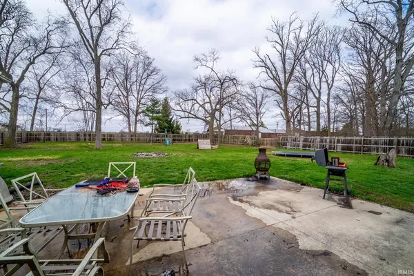 $205,900 | 7403 Highway 27, Berne, IN 46711