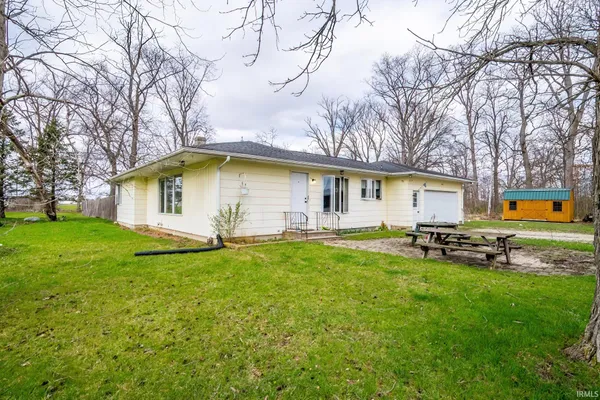 $205,900 | 7403 Highway 27, Berne, IN 46711