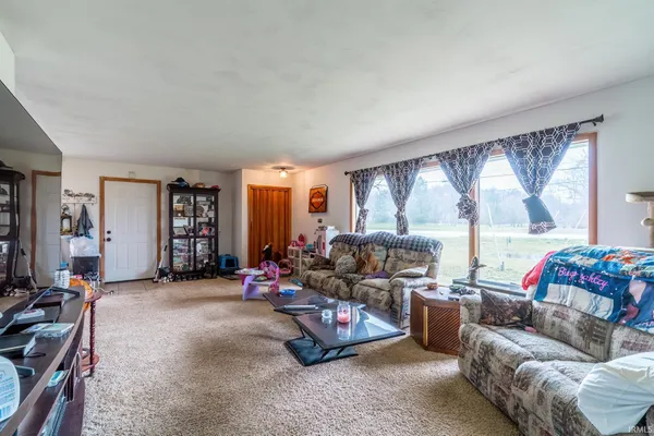 $205,900 | 7403 Highway 27, Berne, IN 46711