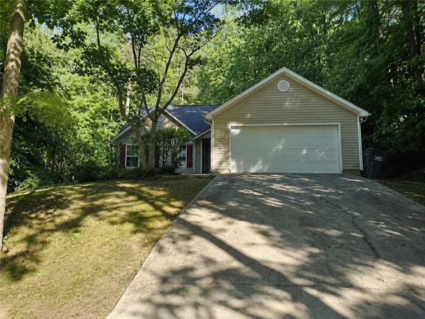$189,900 | 300 Lakeside Drive, Covington, GA 30016