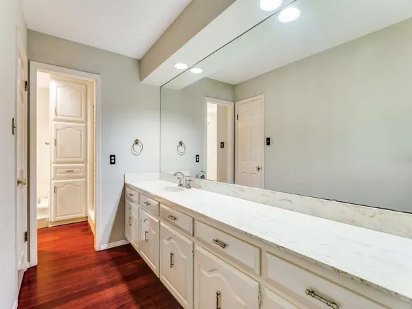 $325,000 | 7413 Fuller Circle, Fort Worth, TX 76133