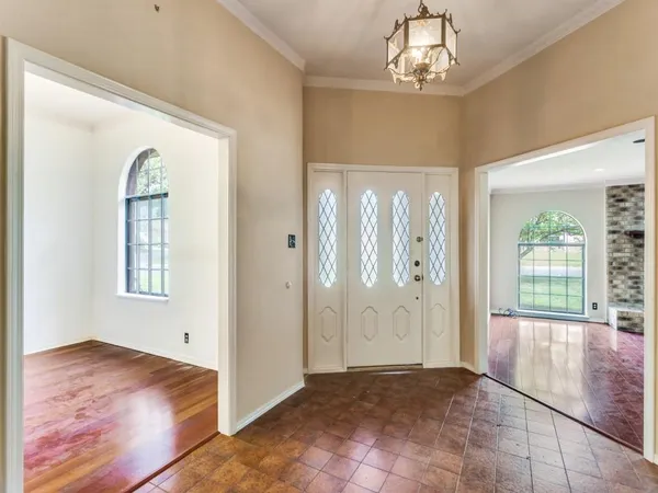 $325,000 | 7413 Fuller Circle, Fort Worth, TX 76133