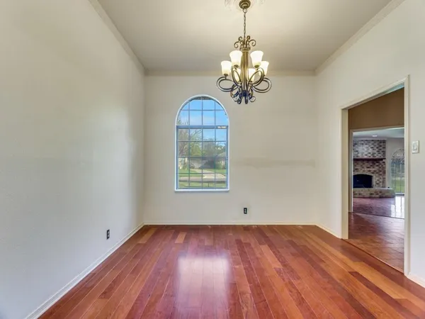 $325,000 | 7413 Fuller Circle, Fort Worth, TX 76133