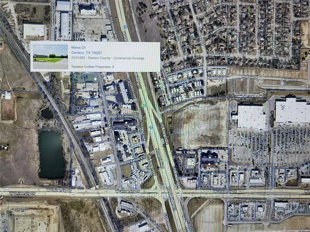 a view of building with an outdoor space