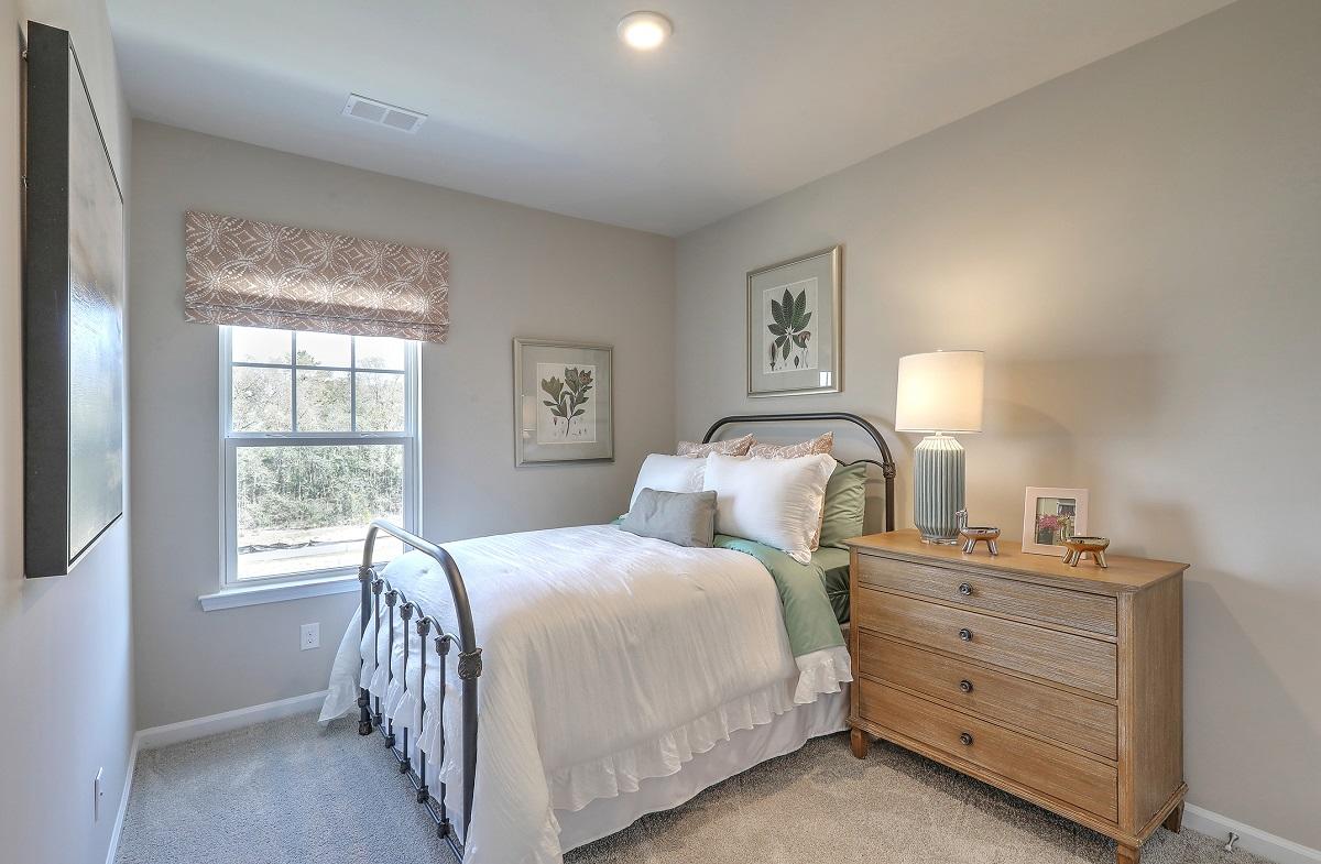 307 Pathfinder Way Charleston, SC 29492 - Photo 17 of 28 WEB bed