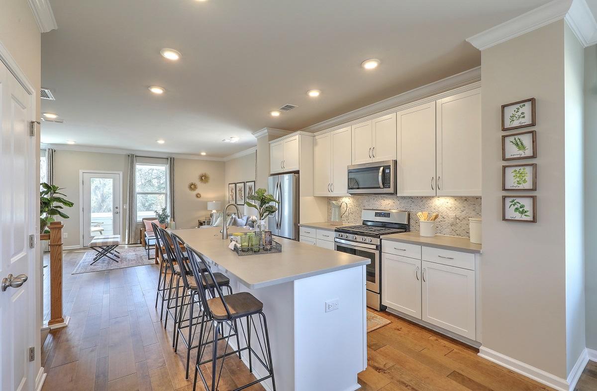 307 Pathfinder Way Charleston, SC 29492 - Photo 10 of 28 WEB kitchen 2