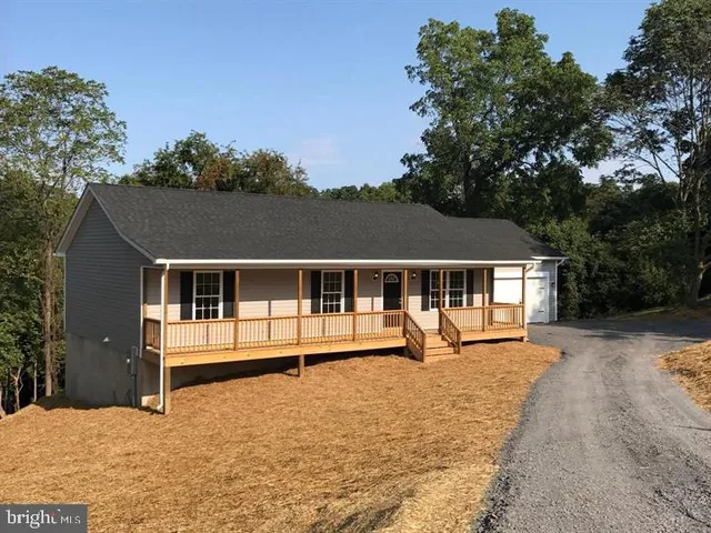 $475,000 | 120 Ridge Top Lane, Linden, VA 22642