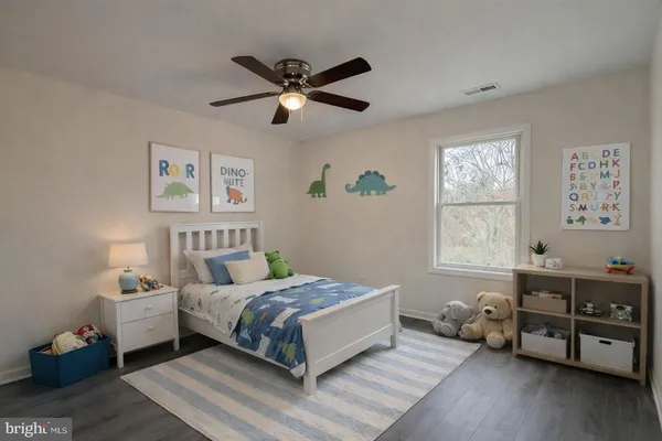 $475,000 | 120 Ridge Top Lane, Linden, VA 22642