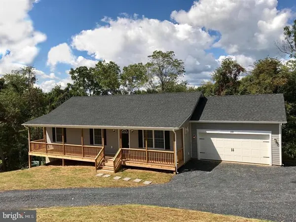 $475,000 | 120 Ridge Top Lane, Linden, VA 22642