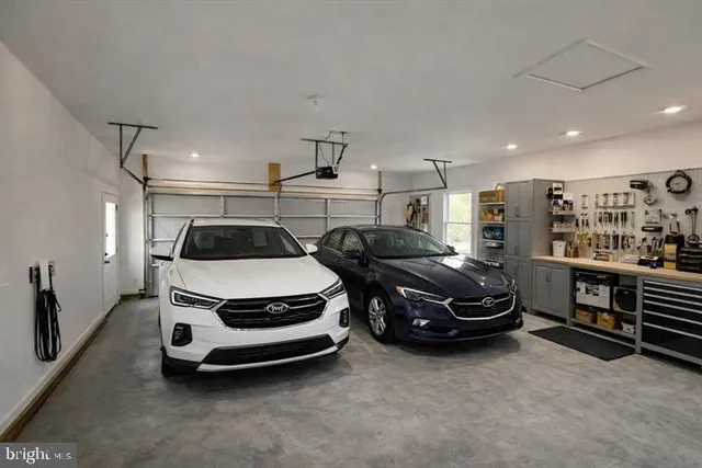 $475,000 | 120 Ridge Top Lane, Linden, VA 22642