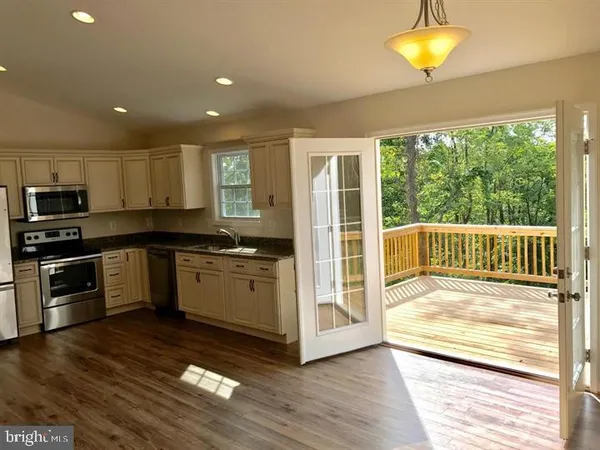 $475,000 | 120 Ridge Top Lane, Linden, VA 22642