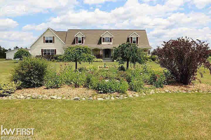 8097 Duffield Road Gaines, MI 48436 - Photo 3 of 29 21319069-2.JPG