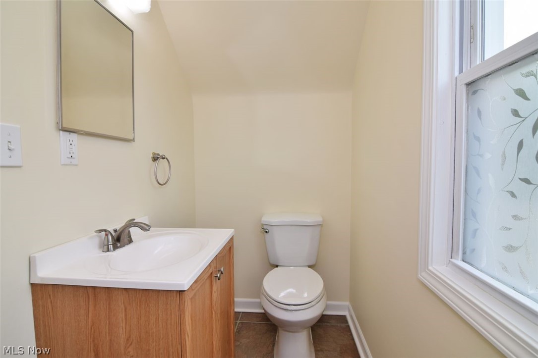 1190 Belrose Road Mayfield Heights, OH 44124 - Photo 28 of 44