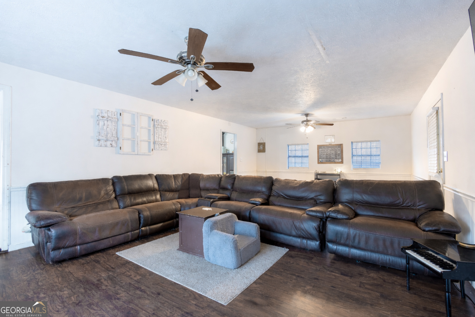 820 County Road 14 Muscadine, AL 36269 - Photo 13 of 20 a living room with furniture and a window