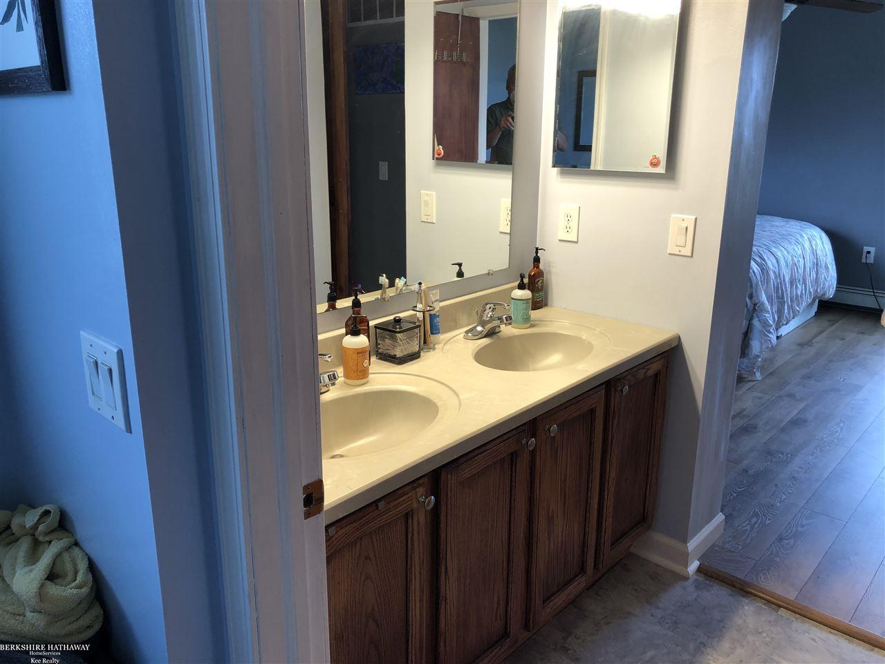 14580 Burt Road Capac, MI 48014 - Photo 11 of 22 50010122-10.JPG