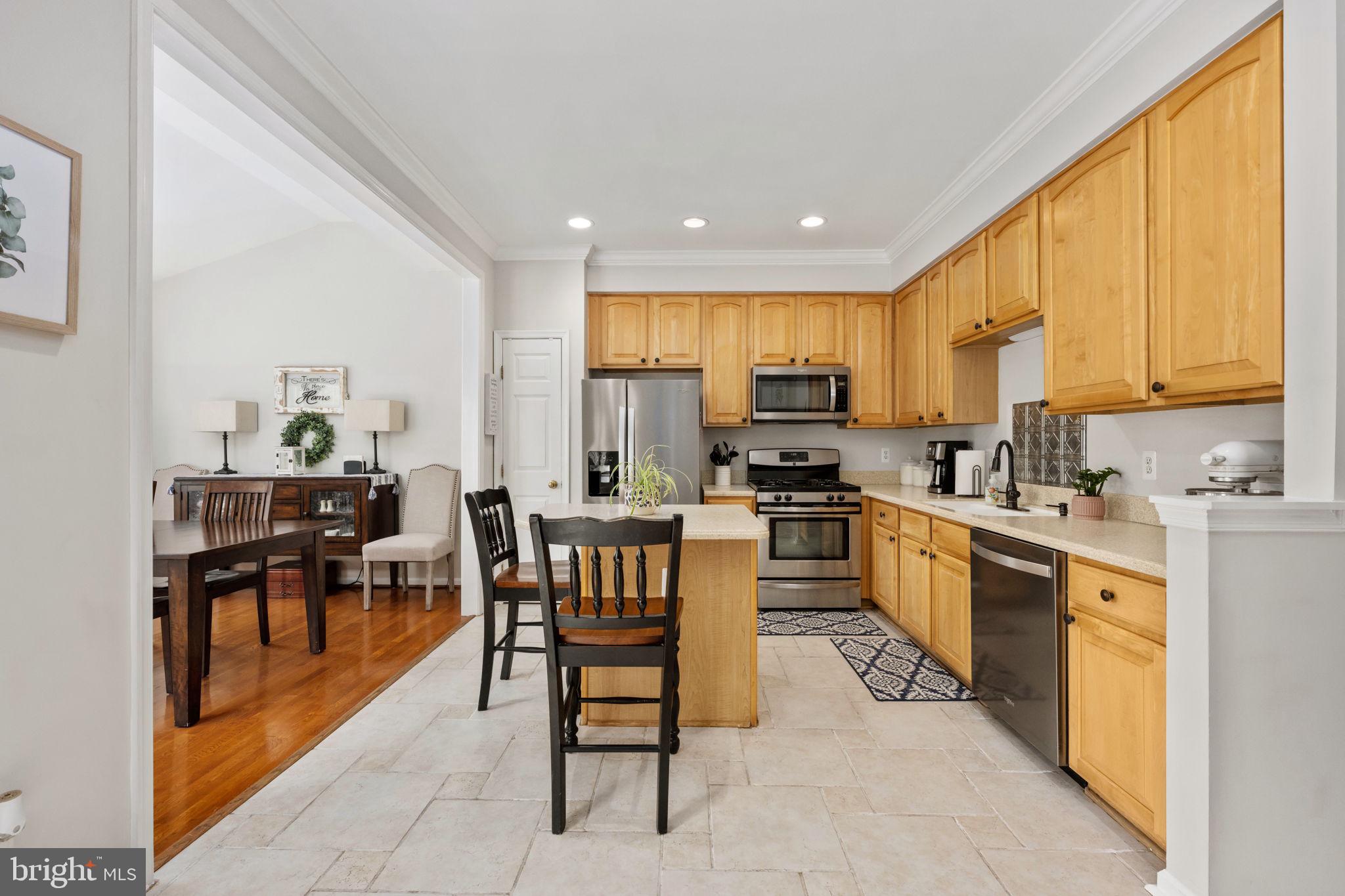 20421 Doncaster Terrace Sterling, VA 20165 - Photo 17 of 58