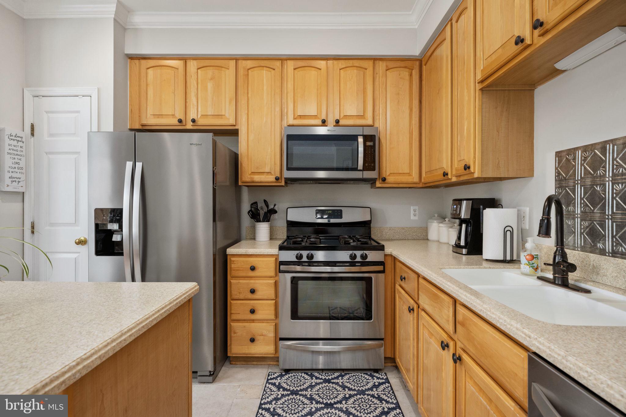 20421 Doncaster Terrace Sterling, VA 20165 - Photo 18 of 58