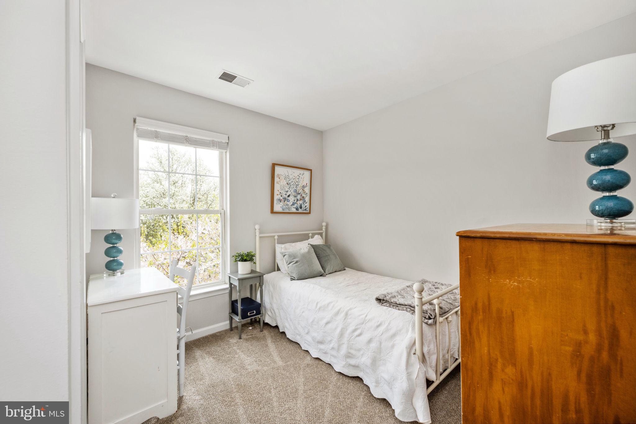 20421 Doncaster Terrace Sterling, VA 20165 - Photo 27 of 58