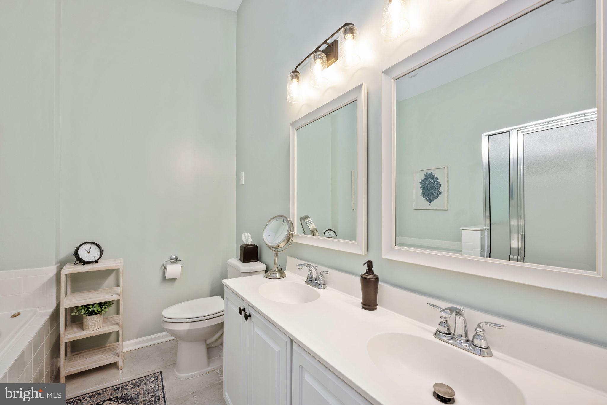 20421 Doncaster Terrace Sterling, VA 20165 - Photo 38 of 58