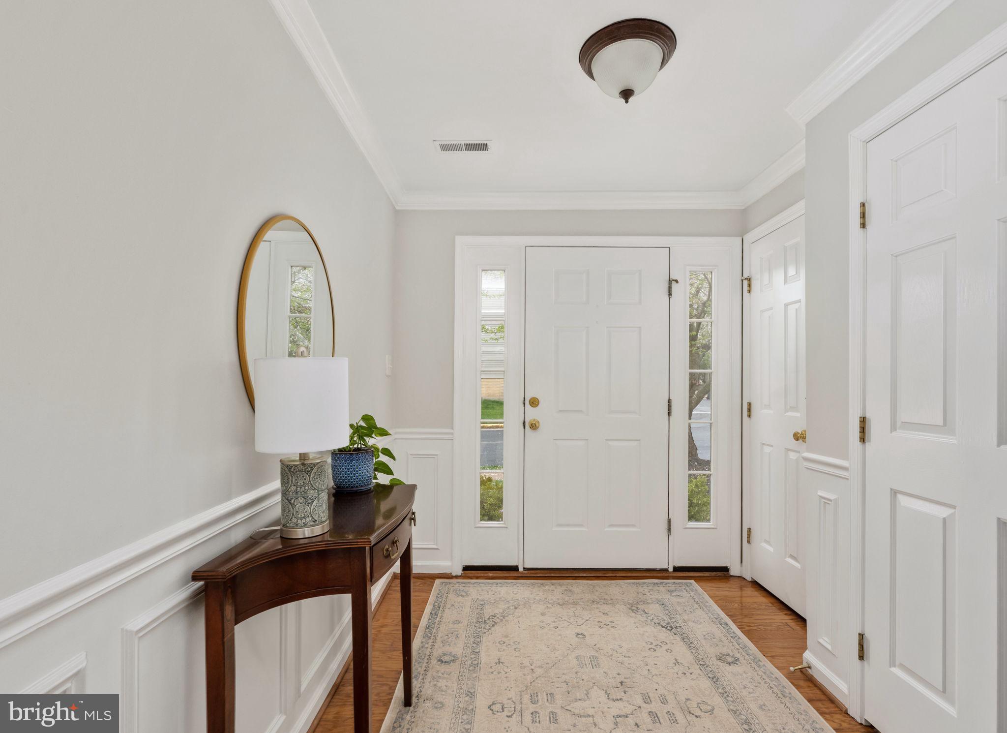 20421 Doncaster Terrace Sterling, VA 20165 - Photo 5 of 58