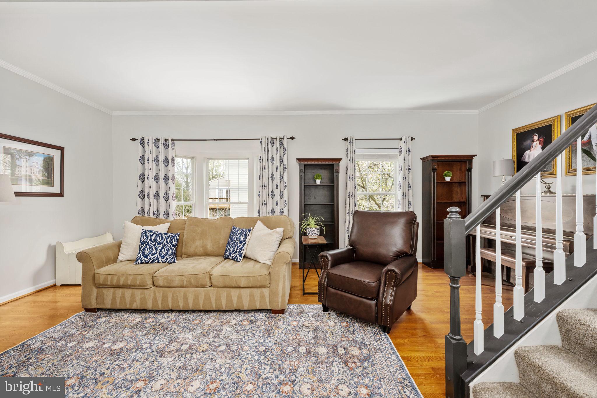 20421 Doncaster Terrace Sterling, VA 20165 - Photo 8 of 58