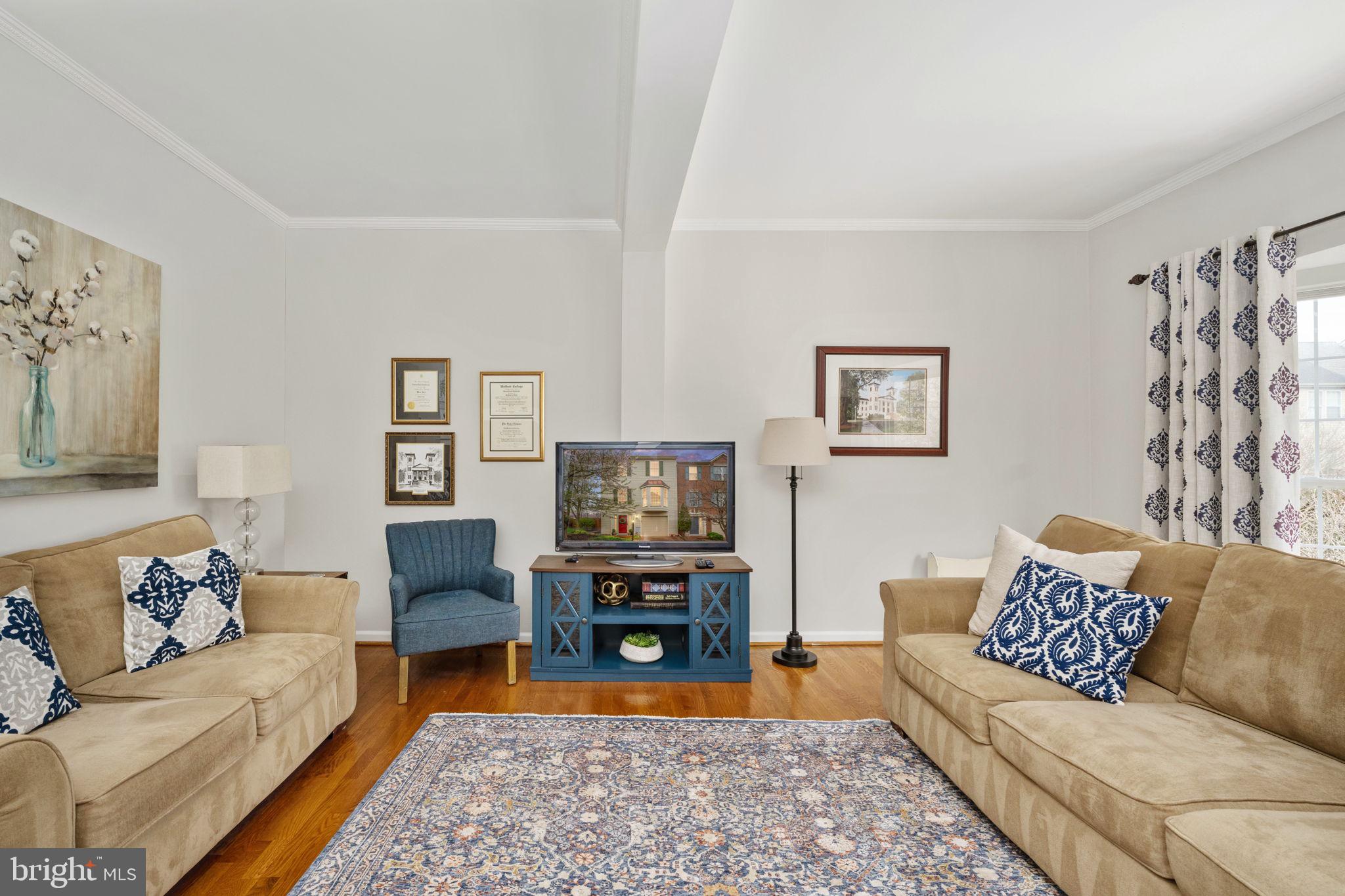 20421 Doncaster Terrace Sterling, VA 20165 - Photo 9 of 58