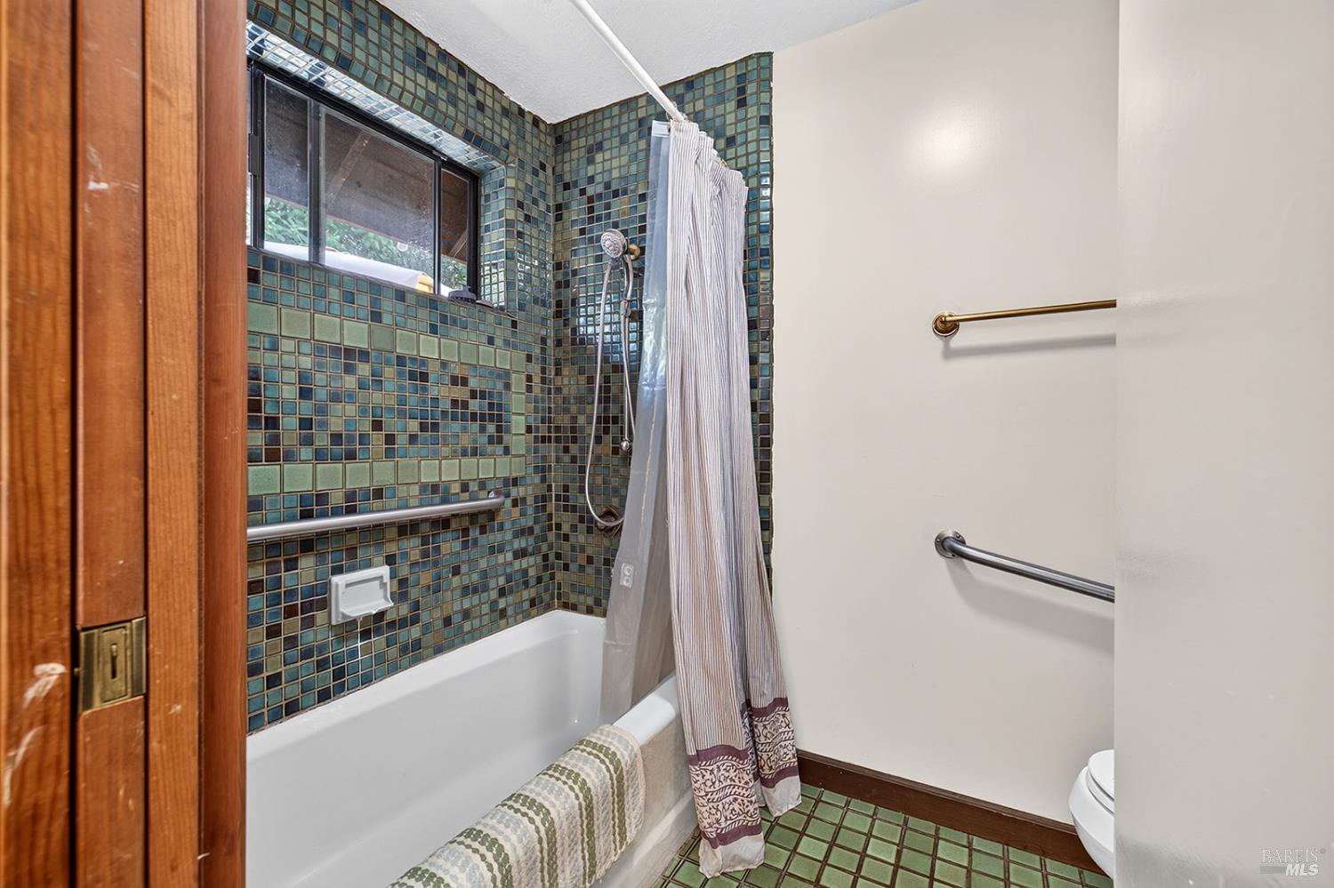 2591 Del Rosa Avenue Santa Rosa, CA 95404 - Photo 42 of 52 Gallery Image 42