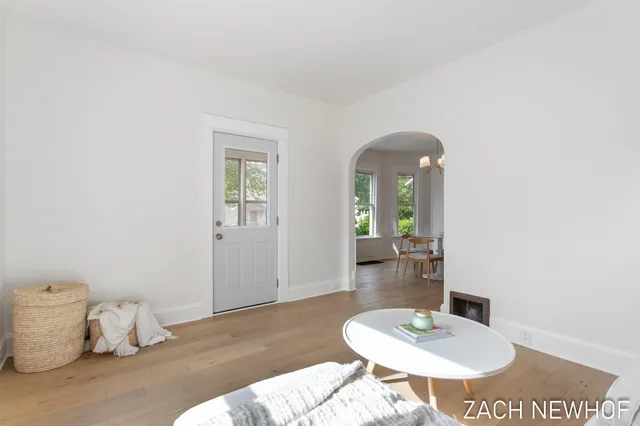 $374,900 | 430 Washington Avenue, Holland, MI 49423