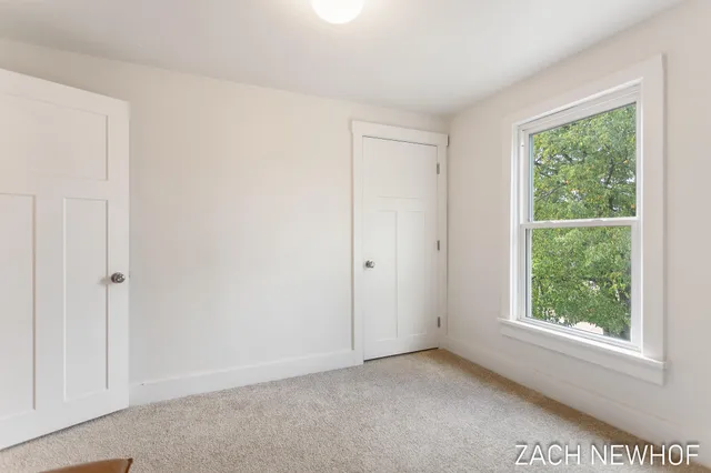 $374,900 | 430 Washington Avenue, Holland, MI 49423