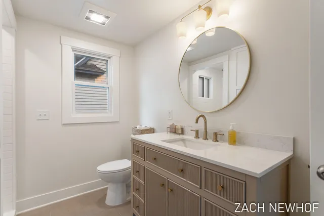 $374,900 | 430 Washington Avenue, Holland, MI 49423