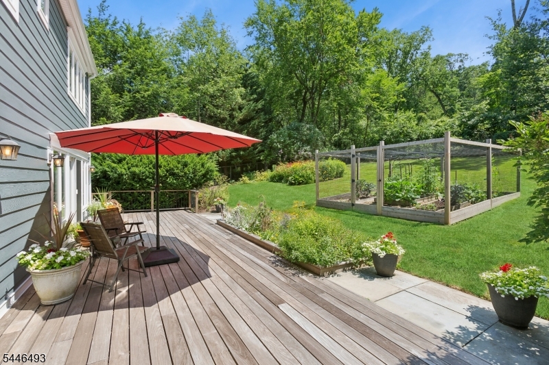 139 Long View Terrace Gillette, NJ 07933 - Photo 10 of 39