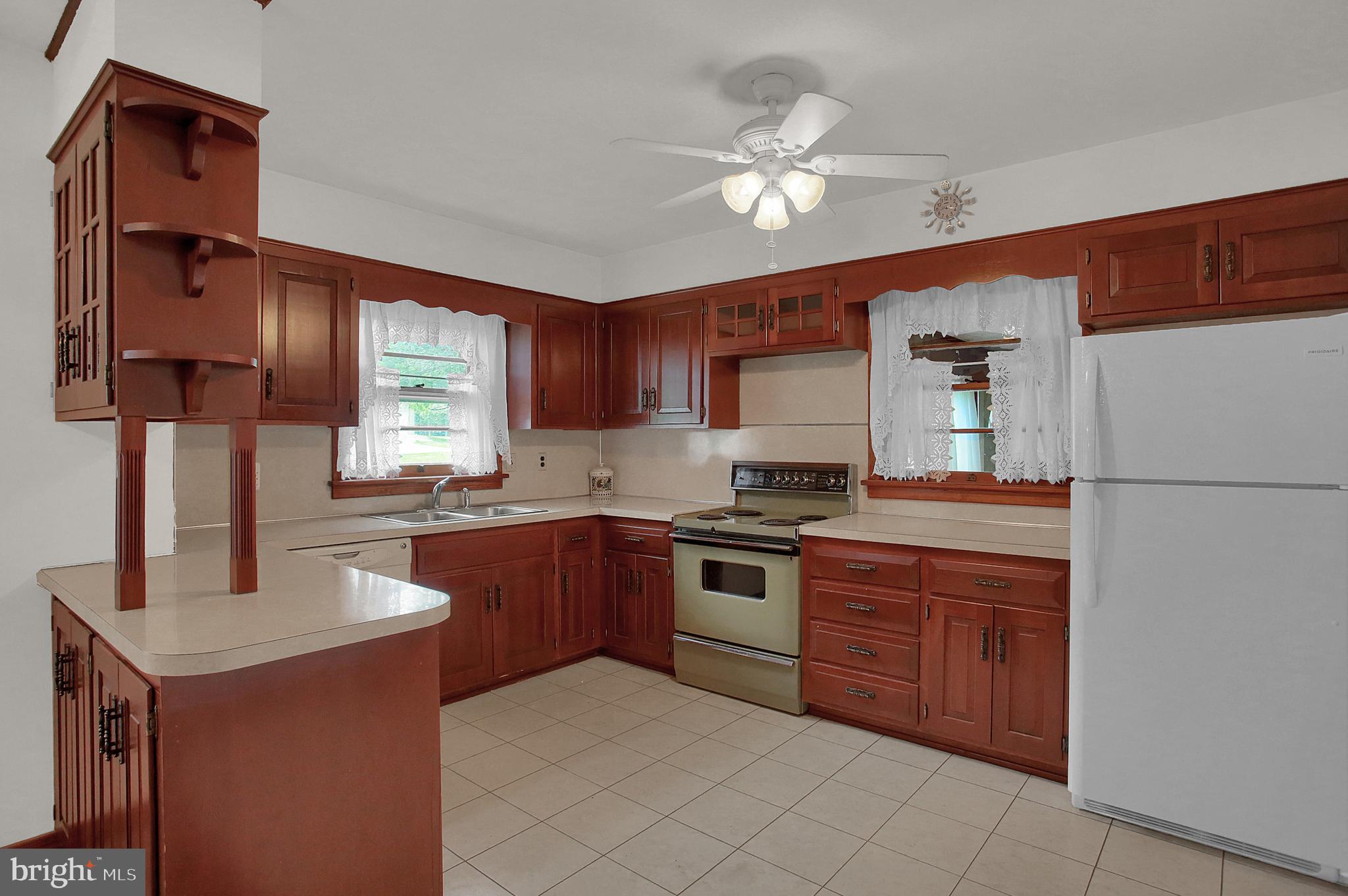 2626 Walnut Bottom Road Carlisle, PA 17015 - Photo 8 of 33 Gallery Image 8