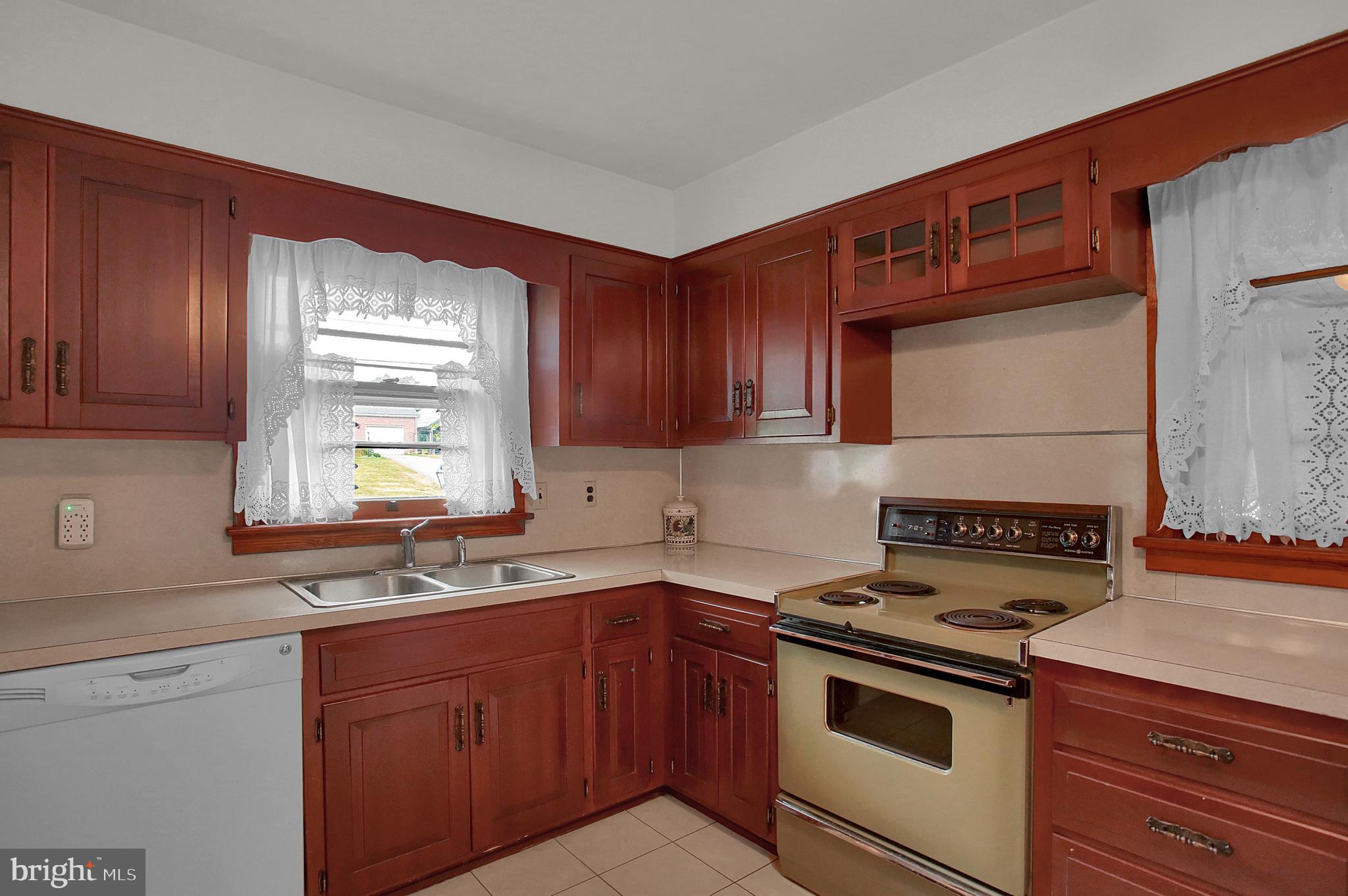2626 Walnut Bottom Road Carlisle, PA 17015 - Photo 9 of 33 Gallery Image 9