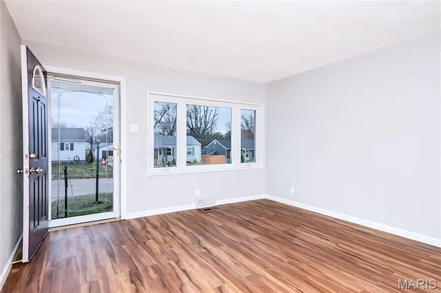 $284,500 | 9721 Shuffle Drive, St. Louis, MO 63123