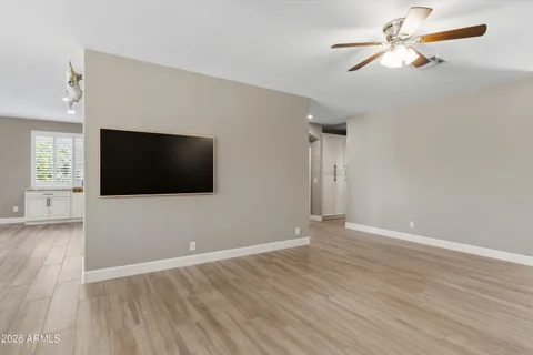 a view of a livingroom with furniture