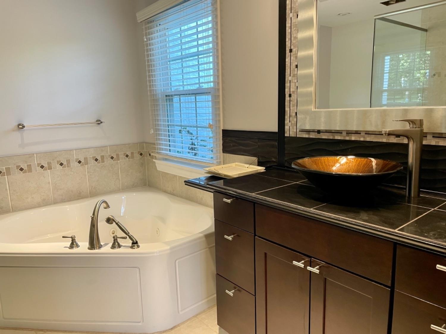 5961 Oakridge Road Hamilton, OH 45011 - Photo 15 of 50 Gallery Image 15