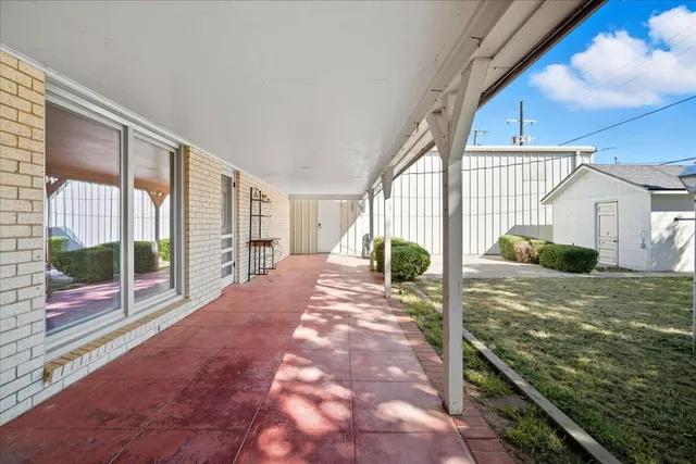 $294,900 | 1911 33rd Street, Lubbock, TX 79411