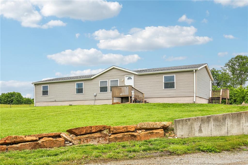 351 Northwest 621st Road Centerview, MO 64019 - Photo 11 of 36
