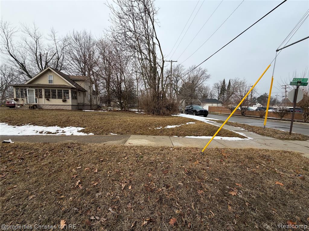 0 John Daly Inkster, MI 48141 - Photo 2 of 3