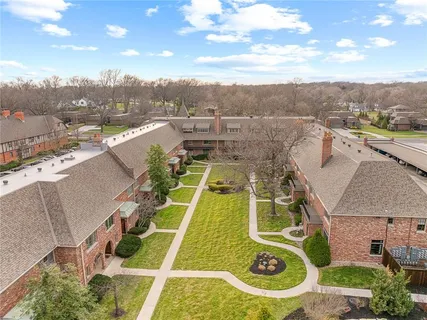 $335,000 | 8373 Somerset Drive, Prairie Village, KS 66207