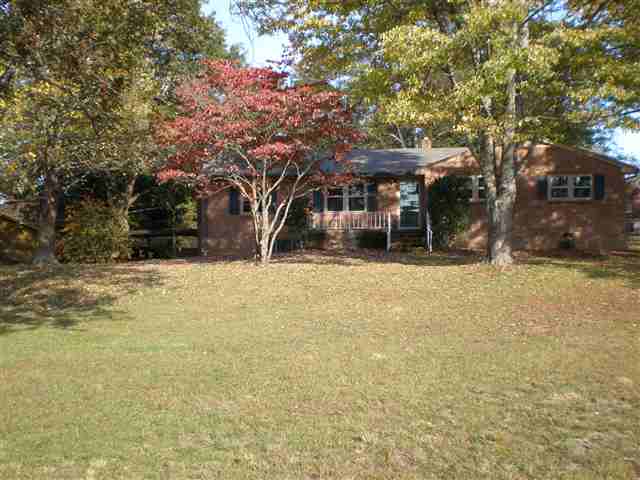 4802 Edwards Road Taylors, SC 29687 - Photo 2 of 14 Gallery Image 2