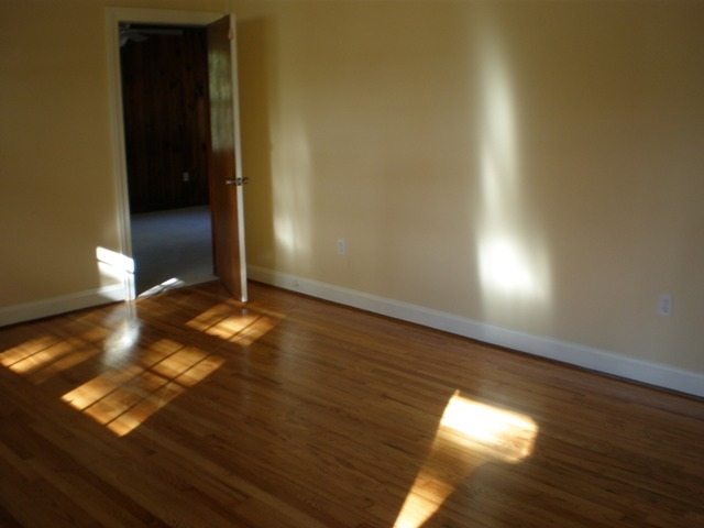 4802 Edwards Road Taylors, SC 29687 - Photo 5 of 14 Gallery Image 5