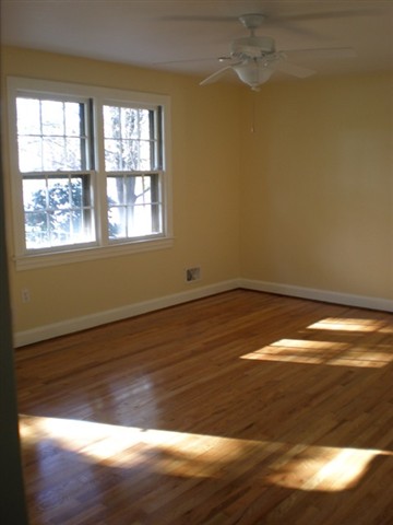 4802 Edwards Road Taylors, SC 29687 - Photo 8 of 14 Gallery Image 8