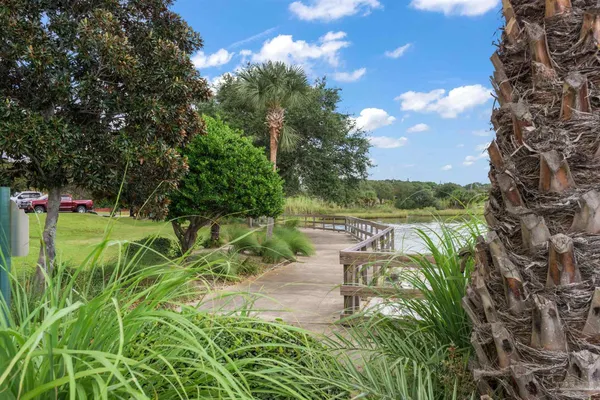 a view of a multi story building