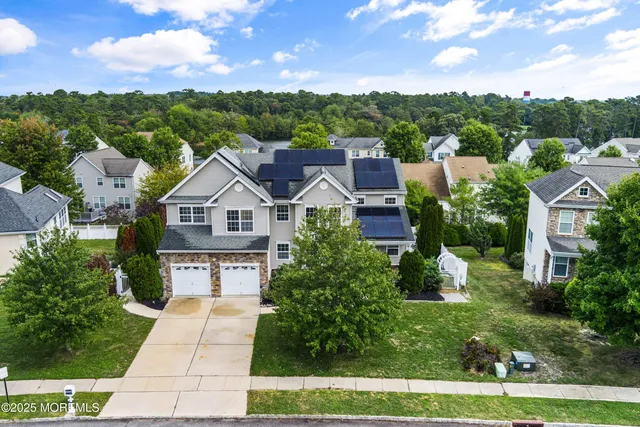 $579,999 | 8 Ridgeway Lane, Little Egg Harbor, NJ 08087