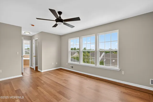 $579,999 | 8 Ridgeway Lane, Little Egg Harbor, NJ 08087