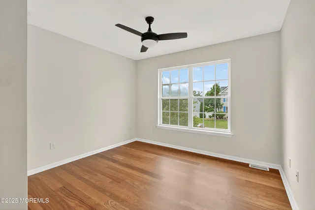 $579,999 | 8 Ridgeway Lane, Little Egg Harbor, NJ 08087