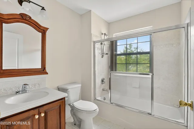 $579,999 | 8 Ridgeway Lane, Little Egg Harbor, NJ 08087